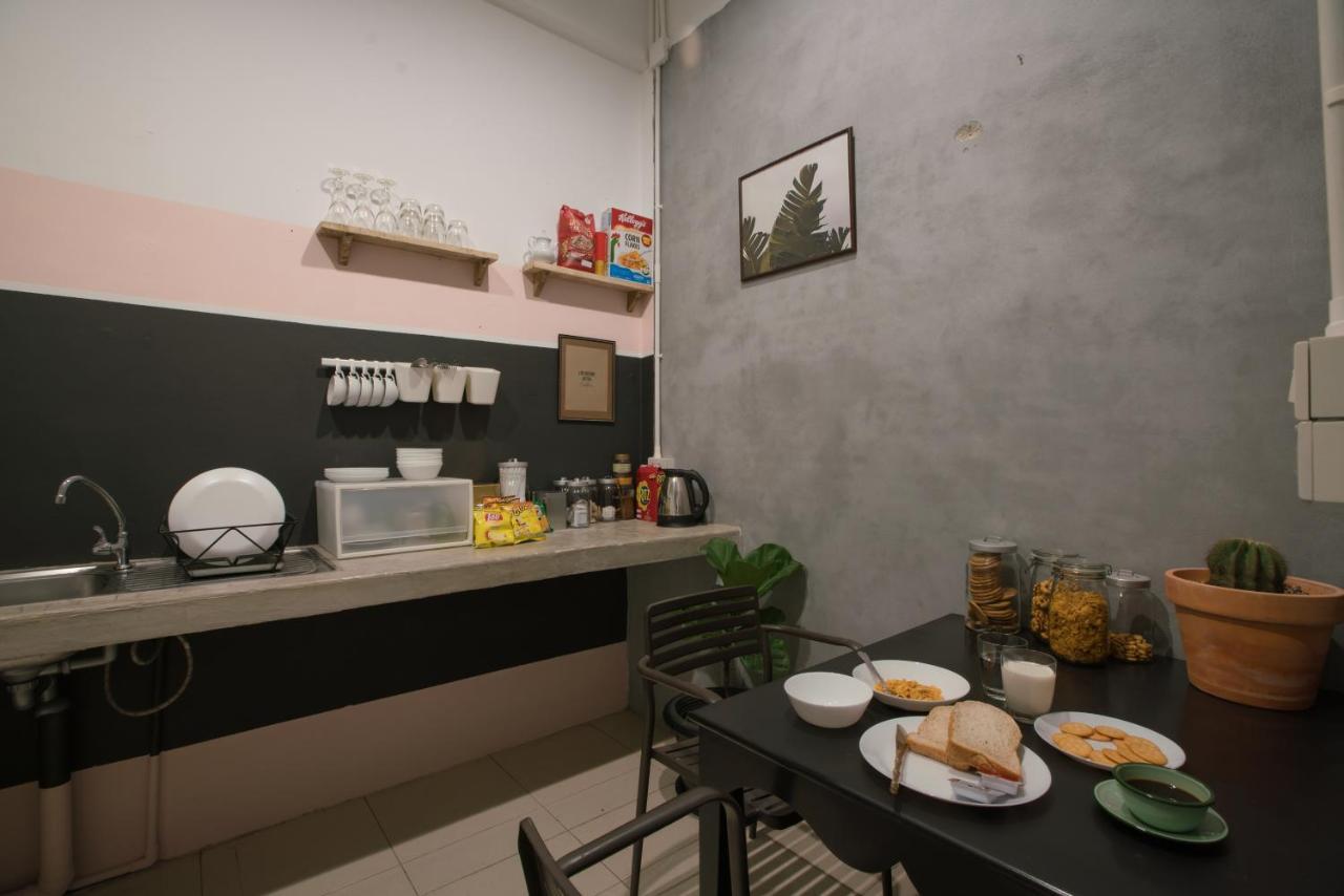 Pause Kathu Hostel Bagian luar foto